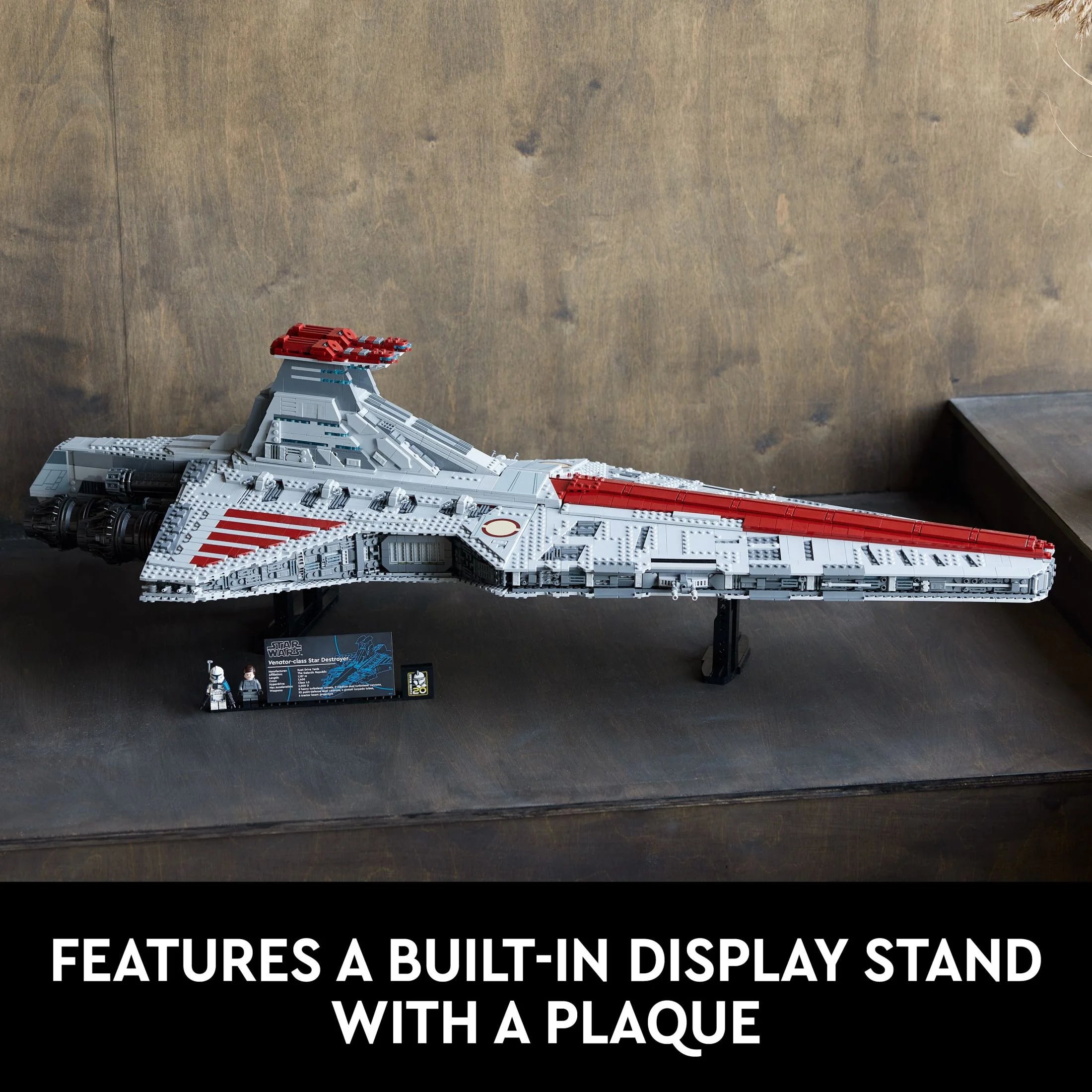 LEGO Star Wars Venator-Class Republic Attack Cruiser Building Set with Captain Rex Minifigure R757457