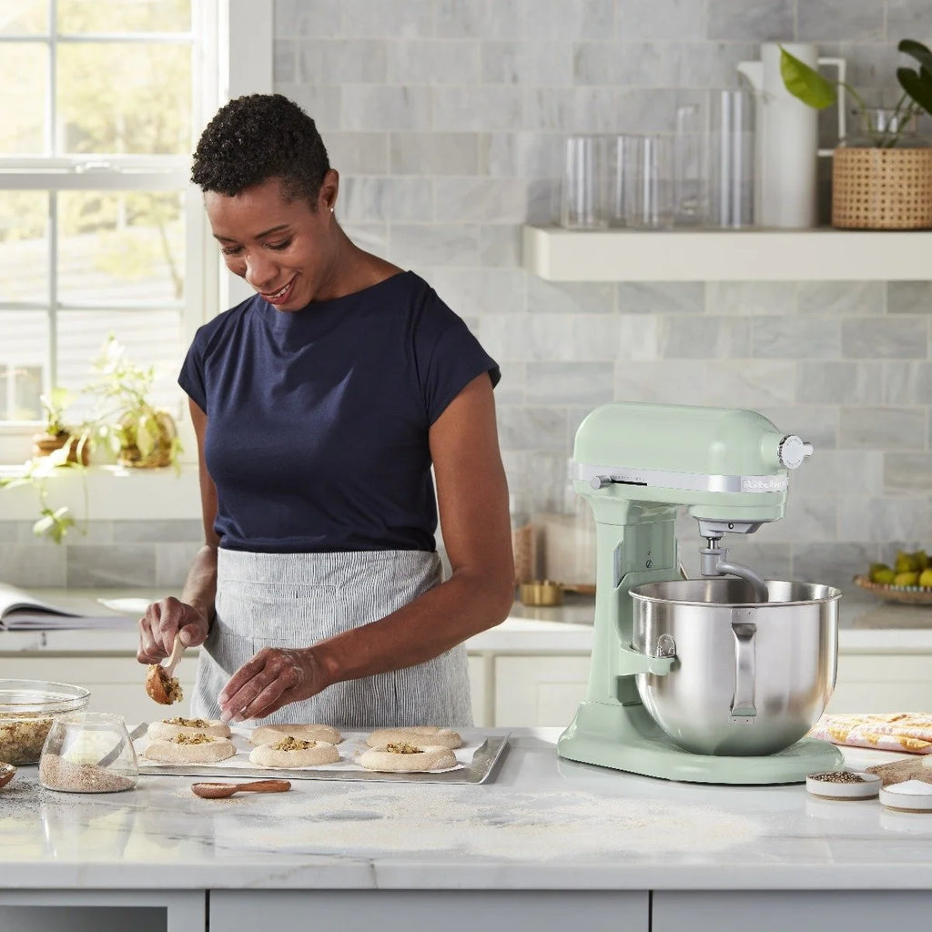 7 Quart Bowl-Lift Stand Mixer F2989