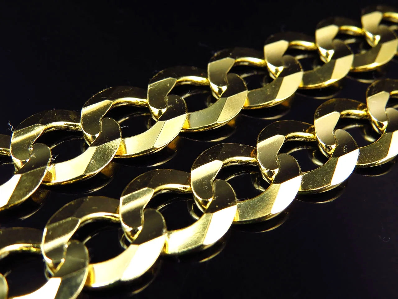 10K Yellow Gold Curb Link Chain Necklace 20-30" 13MM O795