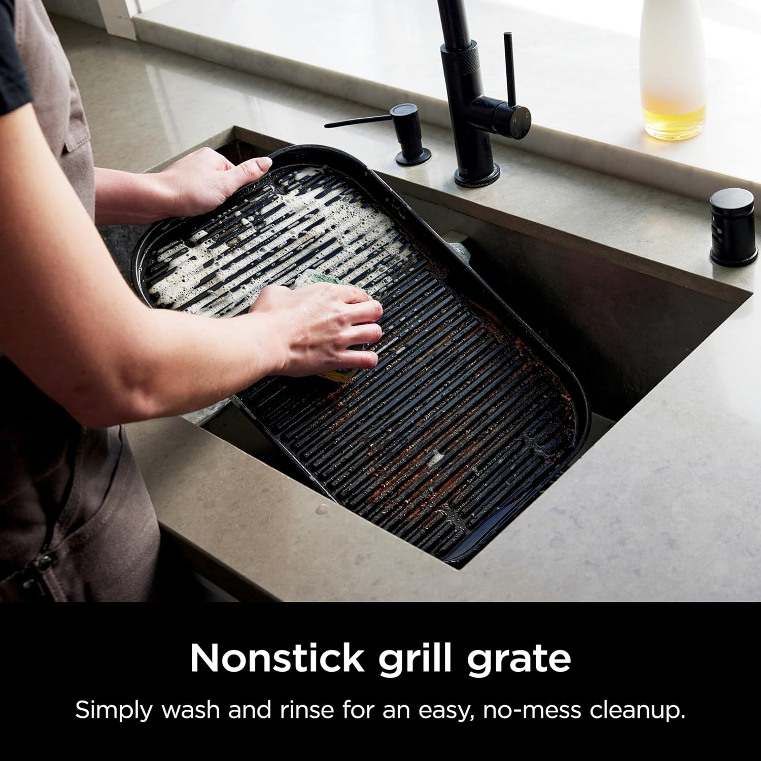 Black Outdoor Grill & Smoker N45942