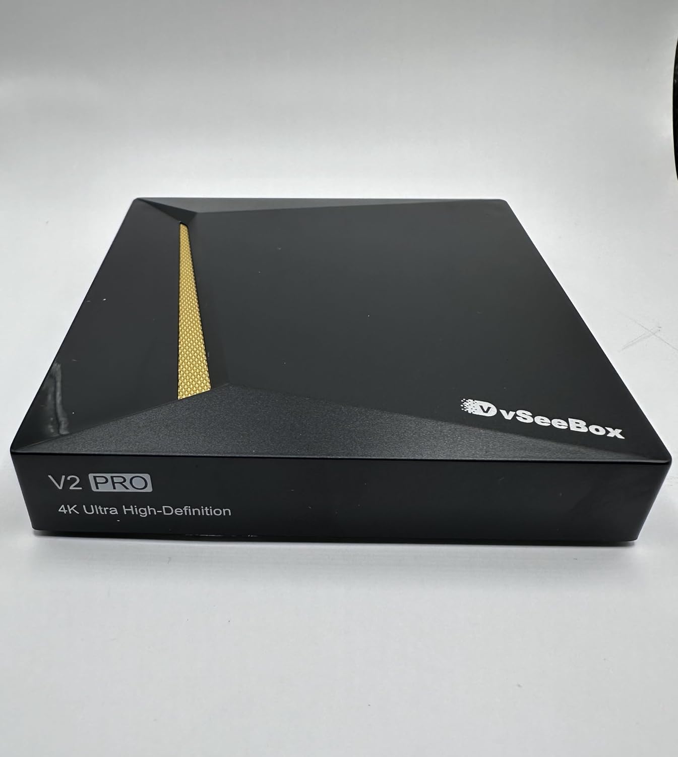vSeeBox with Bluetooth Voice Remote & Wi-Fi H361789