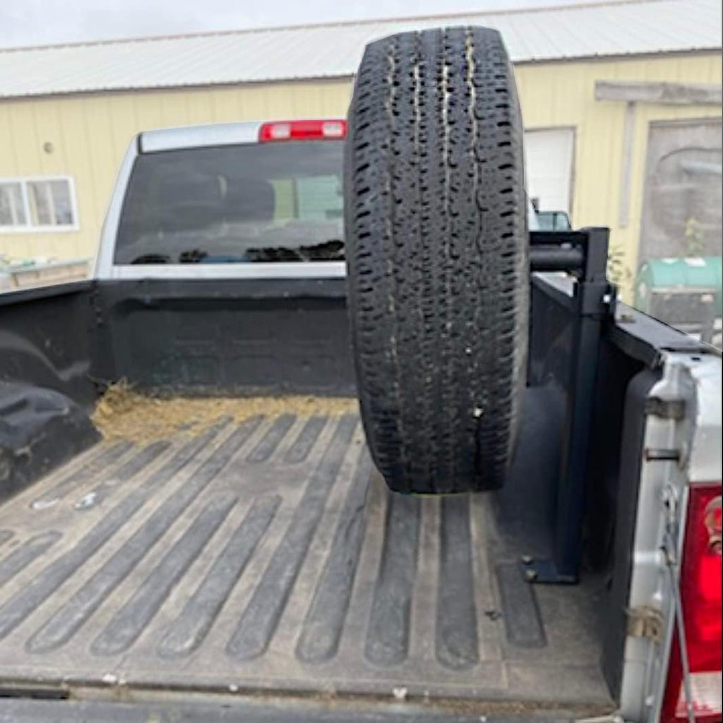 4x4 Bed Mounted Spare Tire Carrier R53105