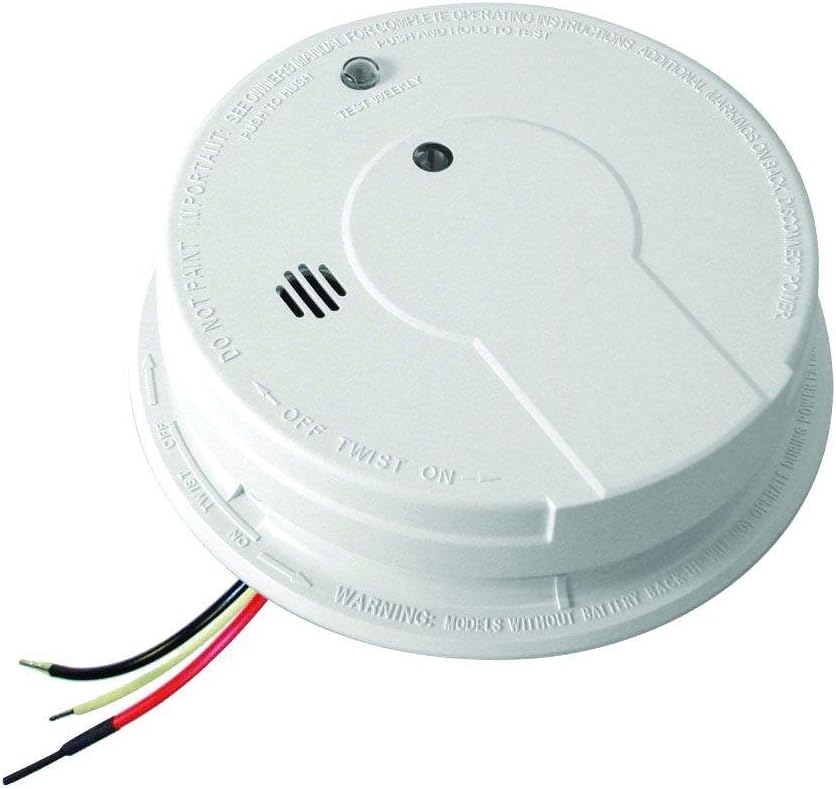 Hardwired Smoke Detector with 9-Volt Battery Backup A9914