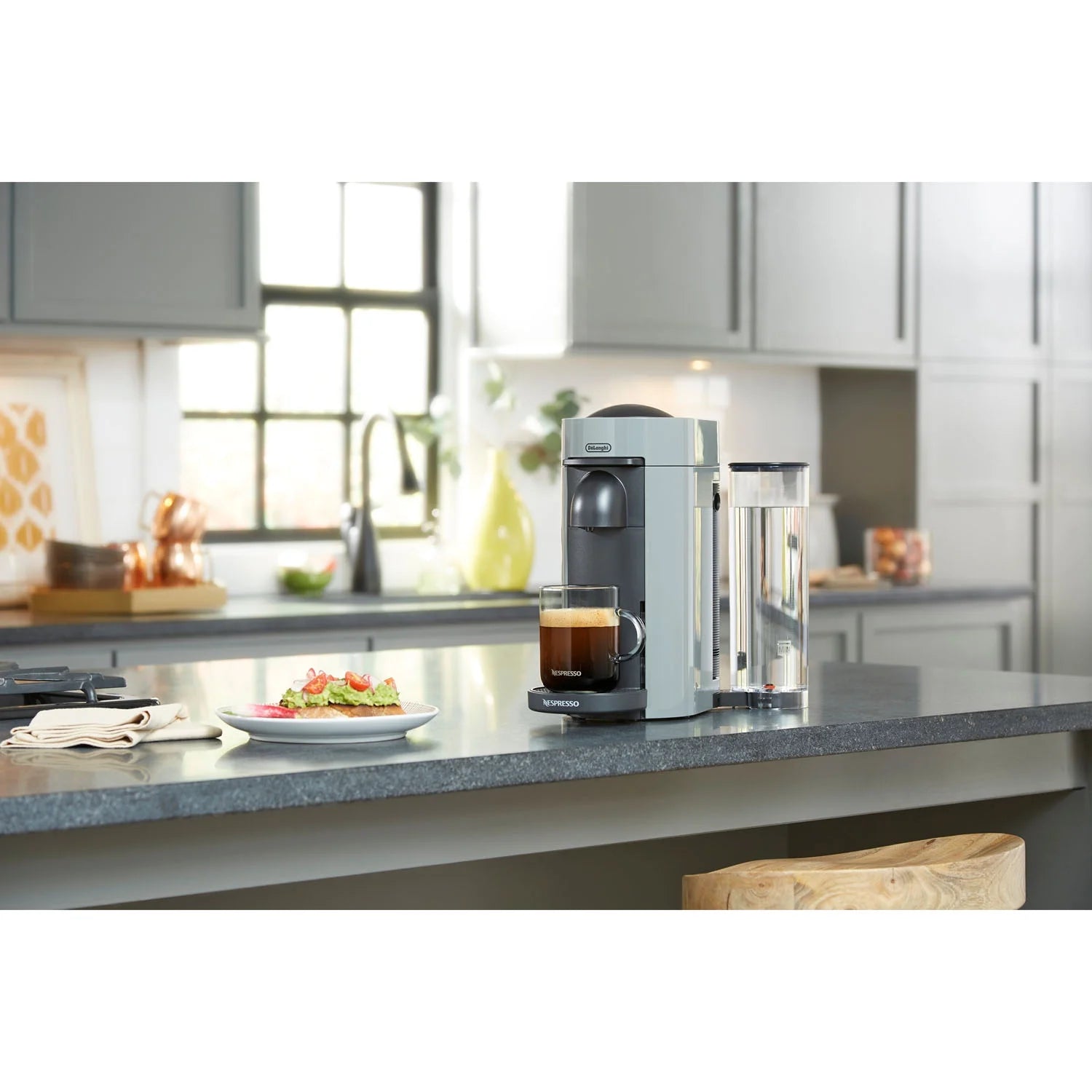 Gray Coffee and Espresso Machine with Aerocinno V4267
