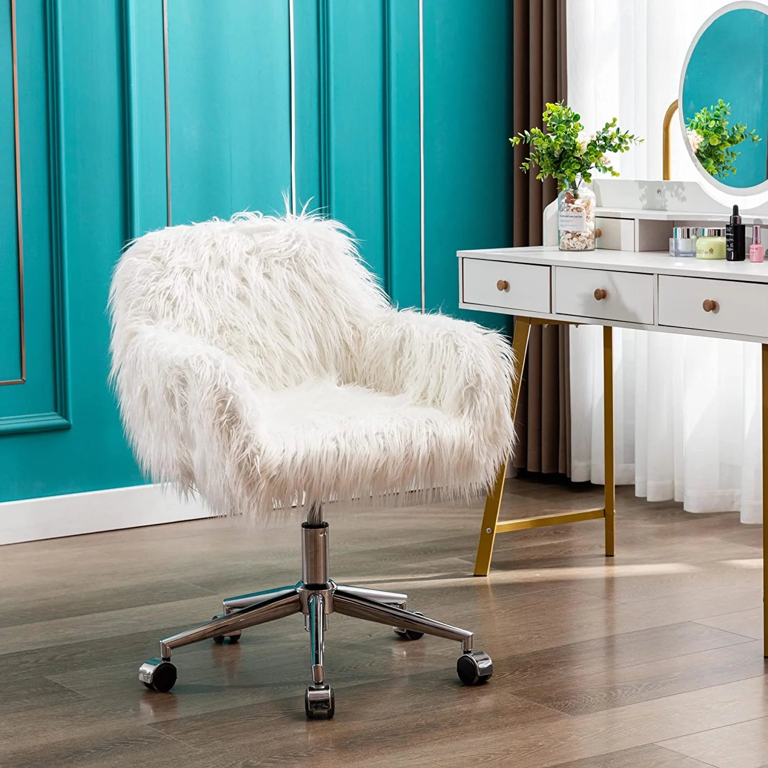 White Faux Fur Swivel Desk Chair with Back S65260