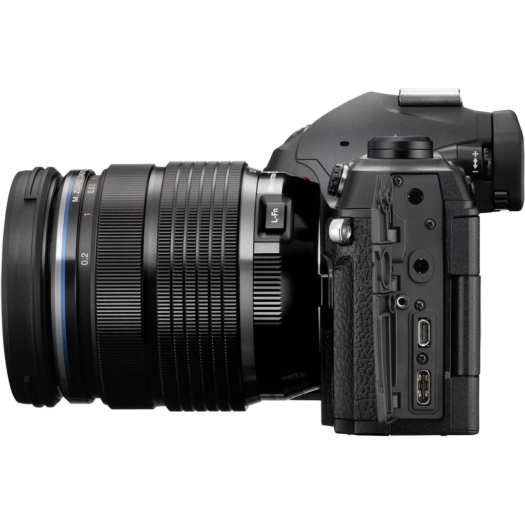 20.4 Megapixel Mirrorless Camera with Lens, Black Q13805