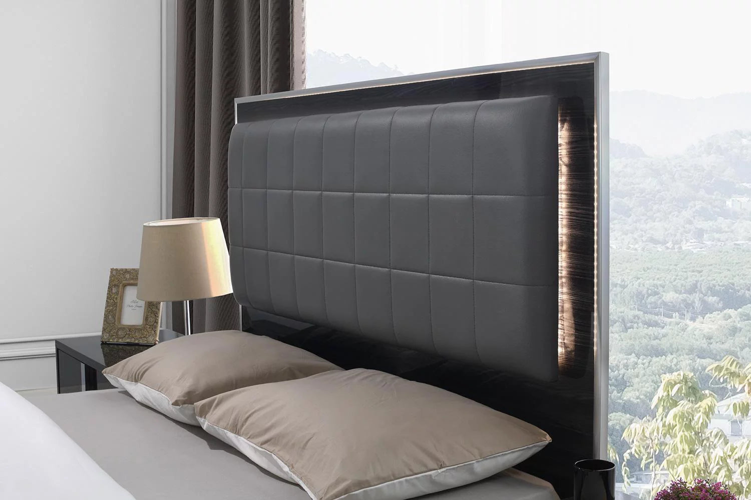 Gloss Grey Queen Bed with LED Light Q833