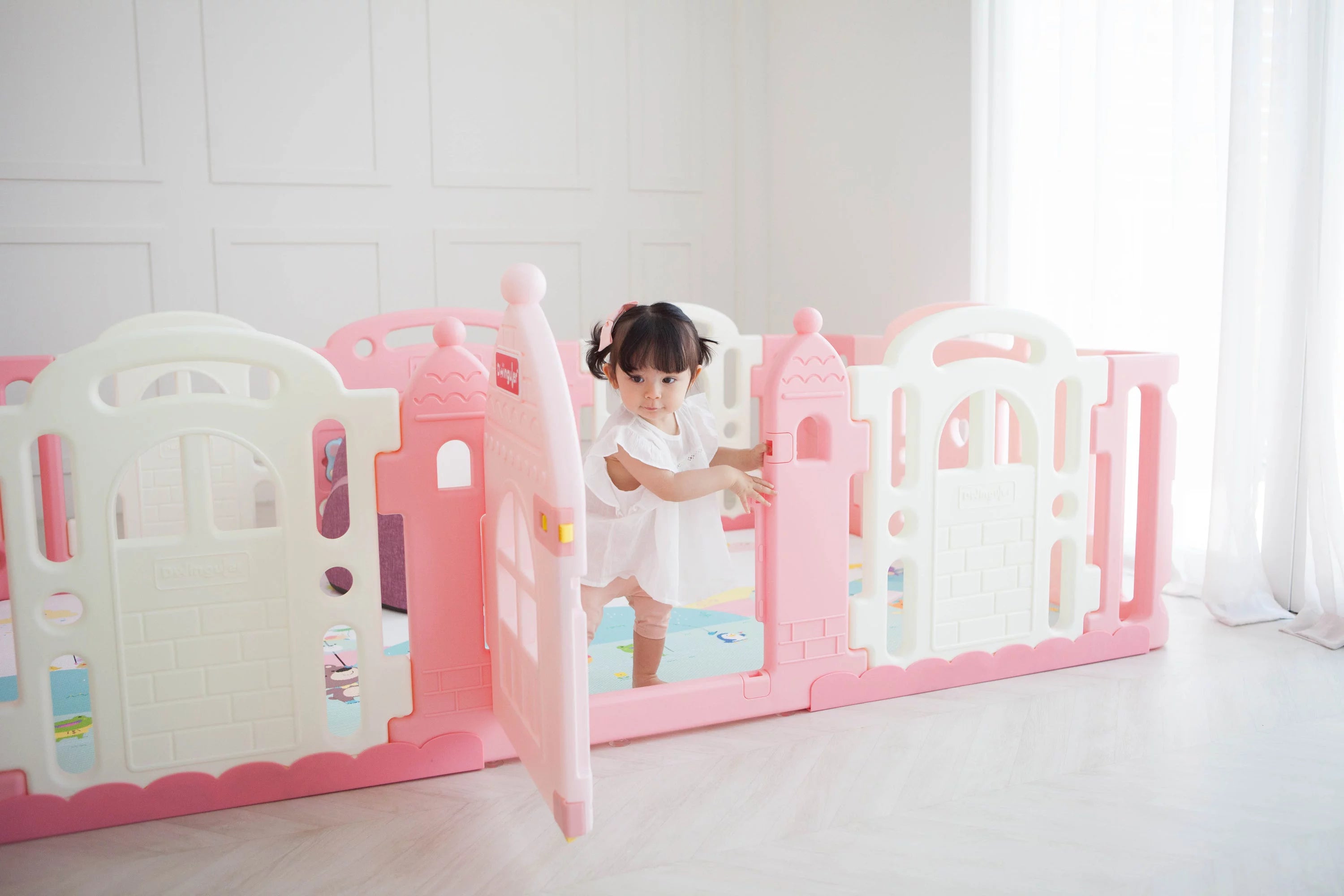 Castle Playpen Safety Gate I6581