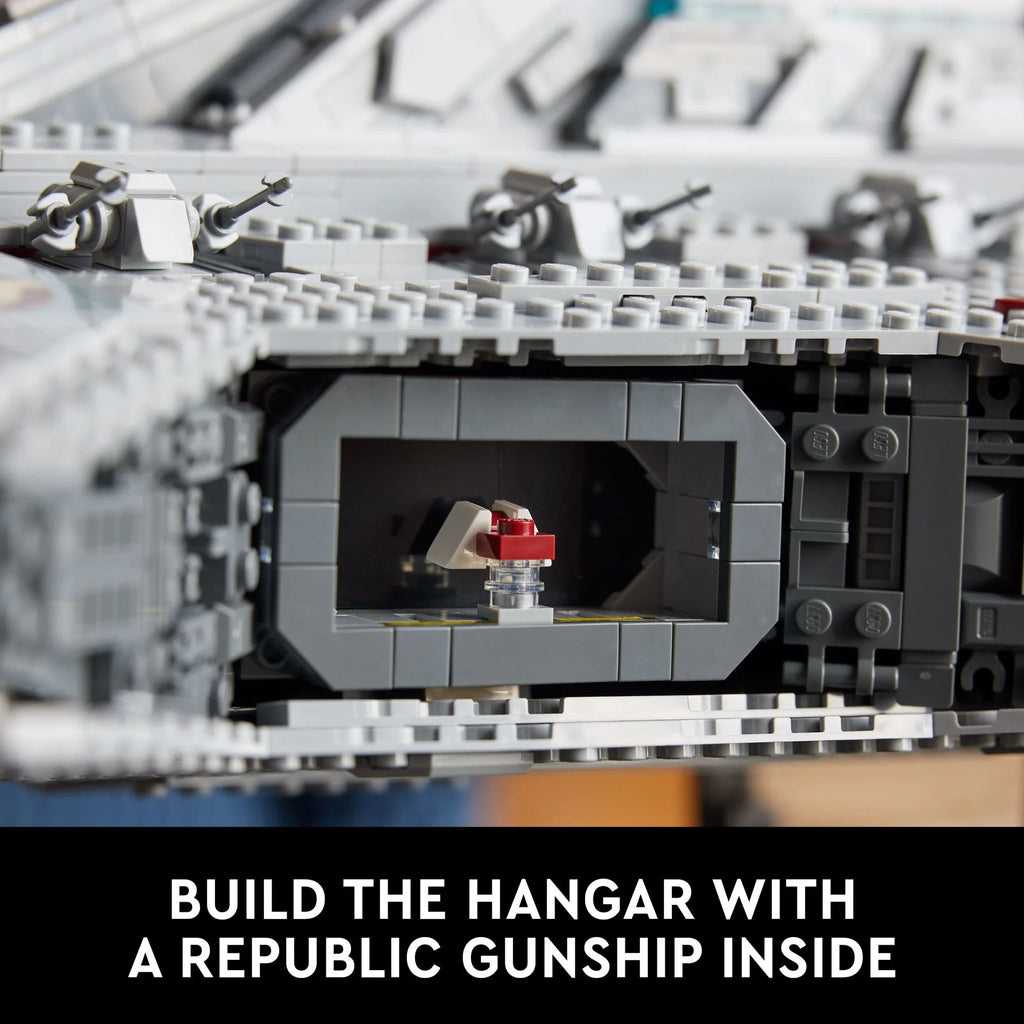 LEGO Star Wars Venator-Class Republic Attack Cruiser Building Set with Captain Rex Minifigure R757457