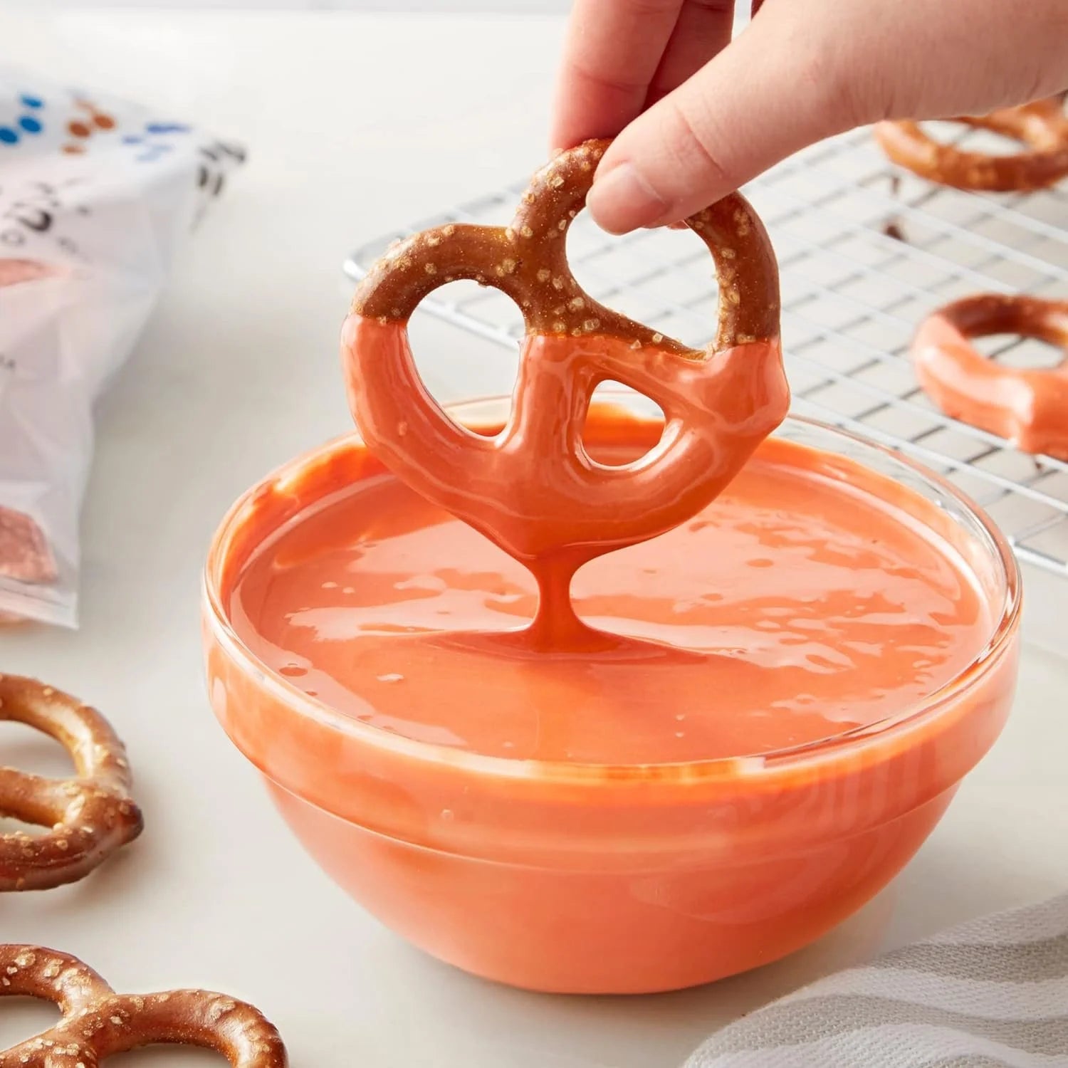 Orange Candy Melts, 12 oz, Pack of 6 E733